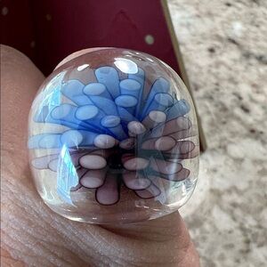 Elegant Glass Dome Ring with Blue and Purple Floral Design NEW size 8